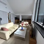 Casa de hóspedes Konopielka 4*